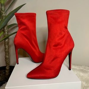 Size 7 Steve Madden Sock Booties (Worn once, Professionally Cleaned)